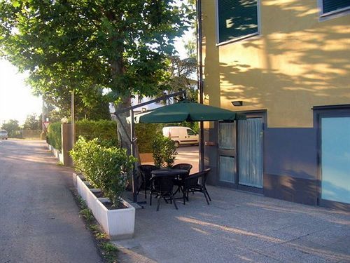 Hotel Fontana Rubiera Luaran gambar
